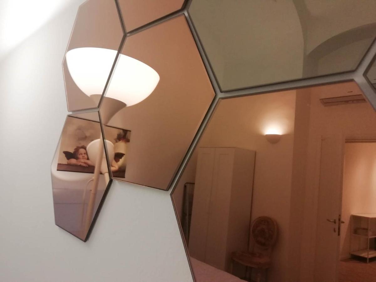 Mistrangelohome 3 - Appartamento In Pieno Centro Savona Eksteriør bilde