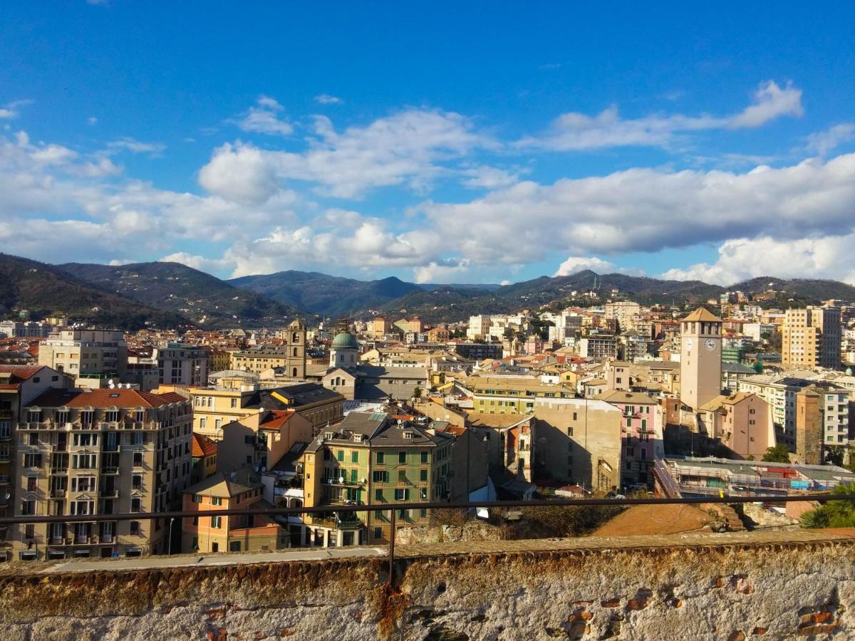 Mistrangelohome 3 - Appartamento In Pieno Centro Savona Eksteriør bilde